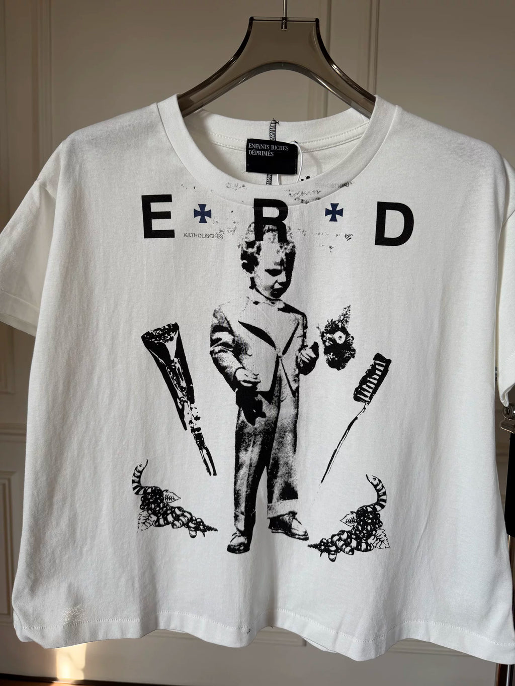 ERD Vintage Washed White Cropped Short Sleeve T‑Shirt