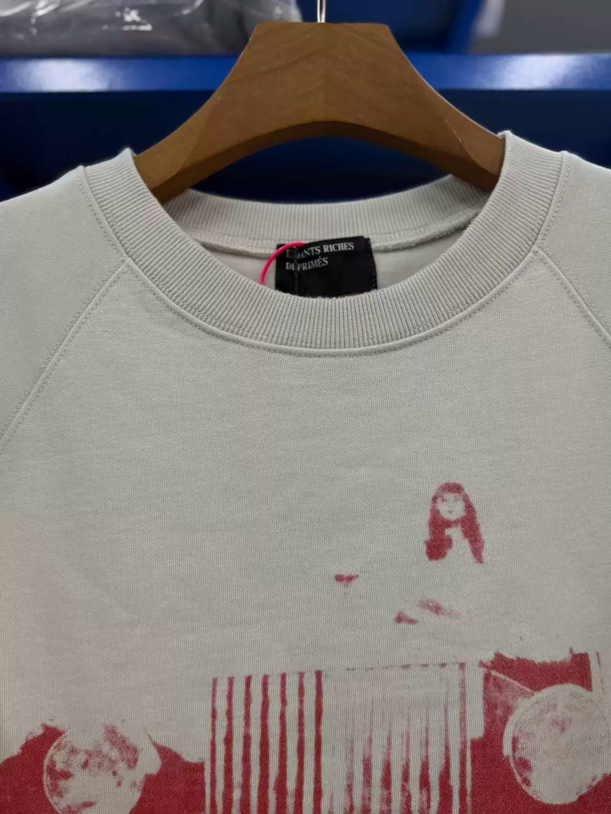 Enfants Riches Déprimés Red Print Cropped Raglan Sweatshirt Off‑White