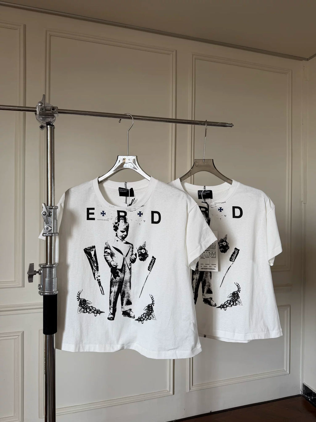 ERD Vintage Washed White Cropped Short Sleeve T‑Shirt