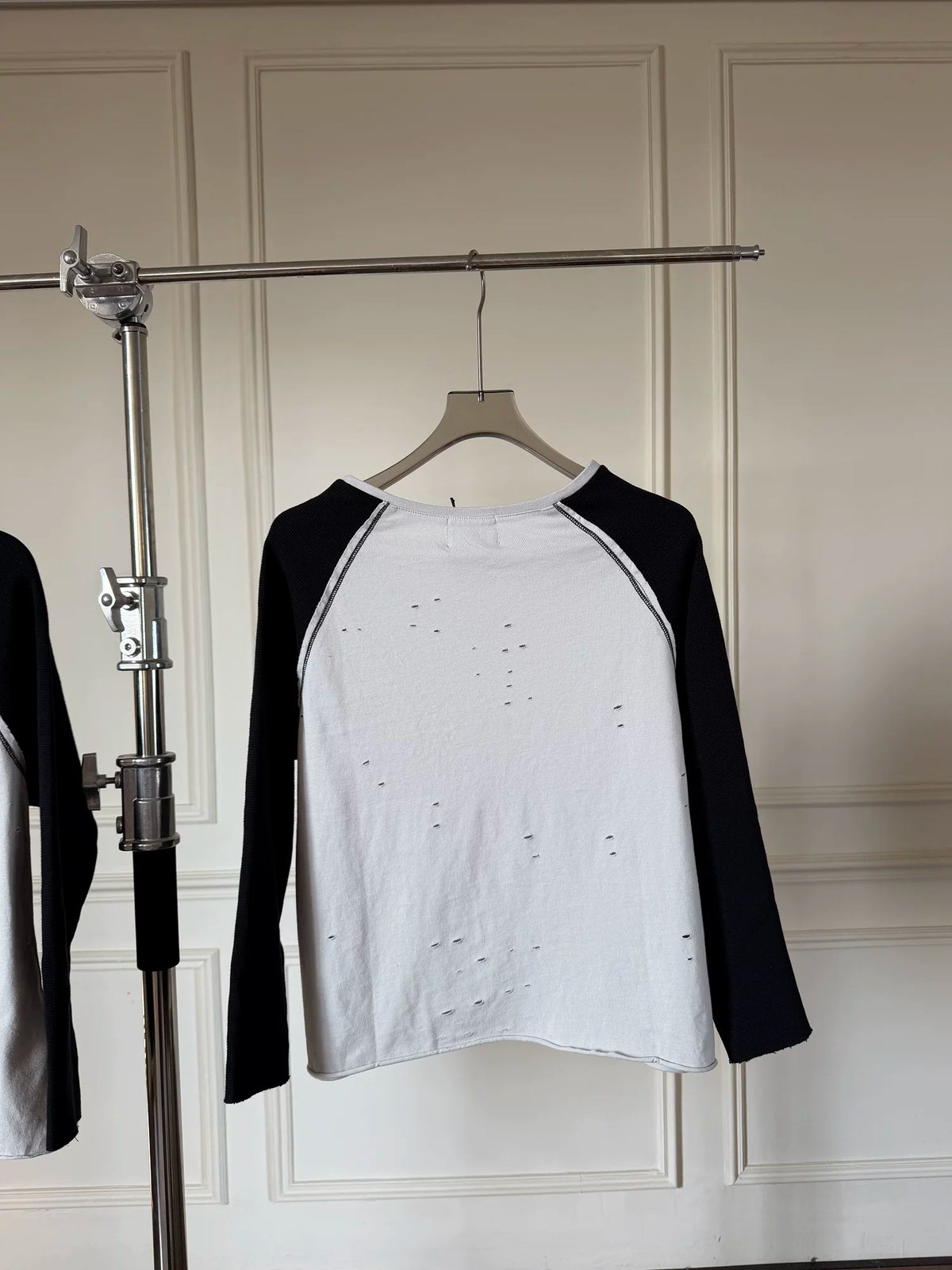ERD Vintage Distressed Raglan Long Sleeve T‑Shirt